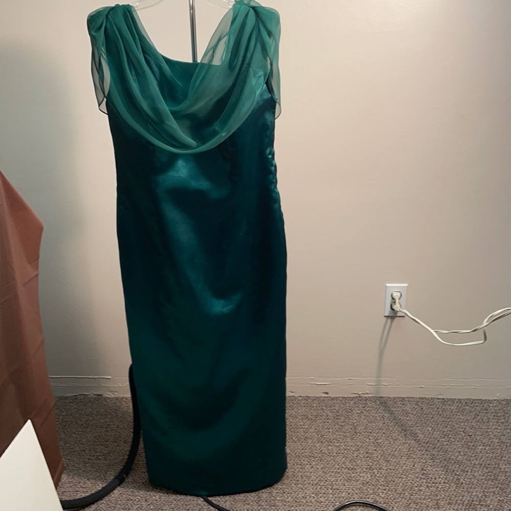 Vintage Beverly nice emerald green evening gown or Vegas night!